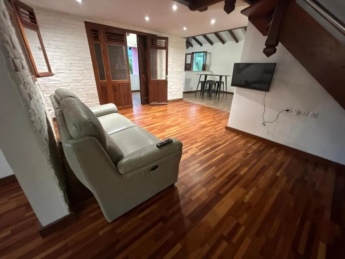 Apartment Haut De Villa F3 Avec Piscine A La Residence Ker Anna Sainte-Anne Martinique