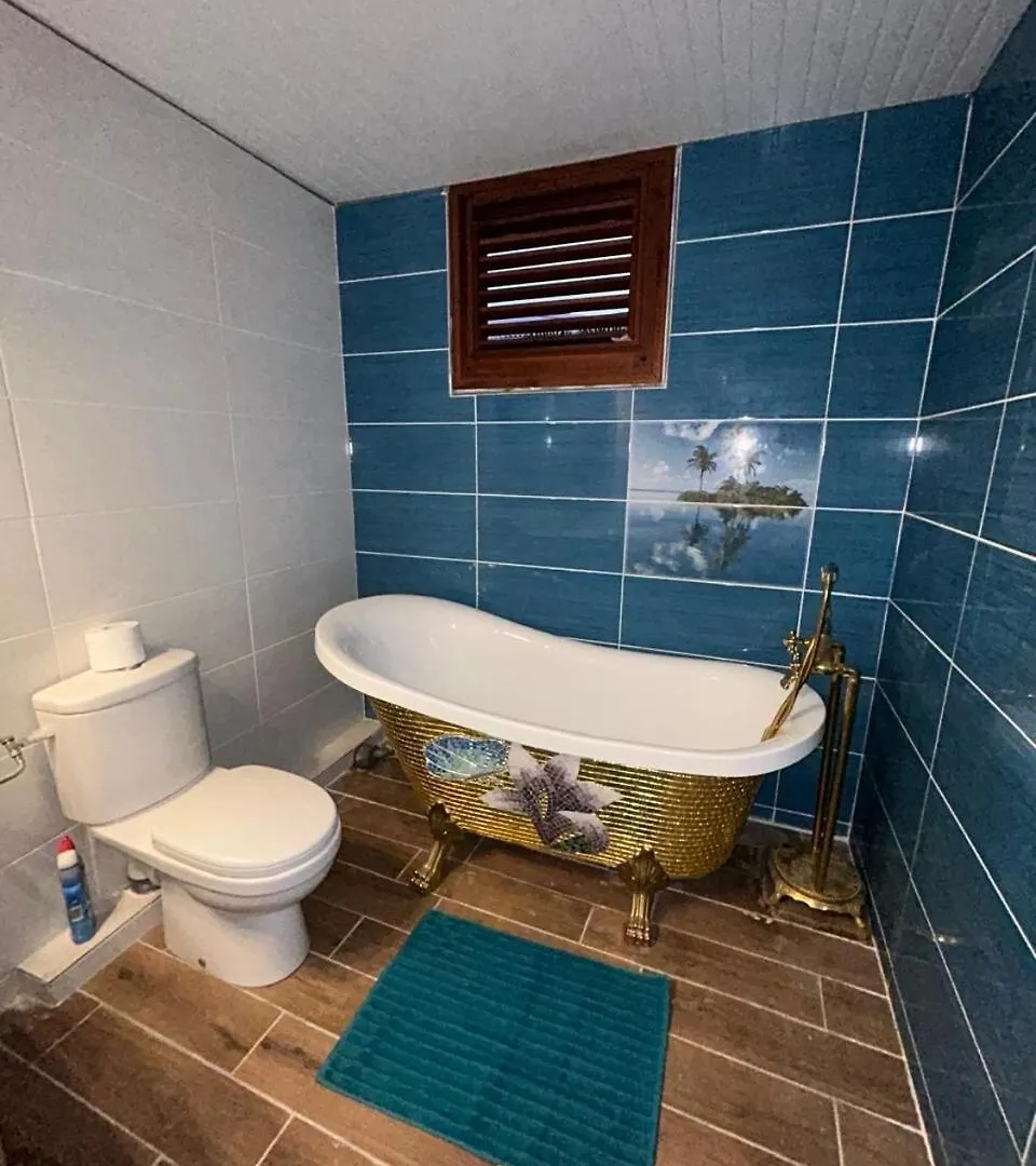 Haut De Villa F3 Avec Piscine A La Residence Ker Anna Sainte-Anne